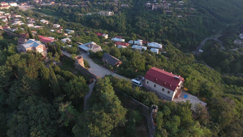 Galavnis Kari Hotel Signagi Buitenkant foto
