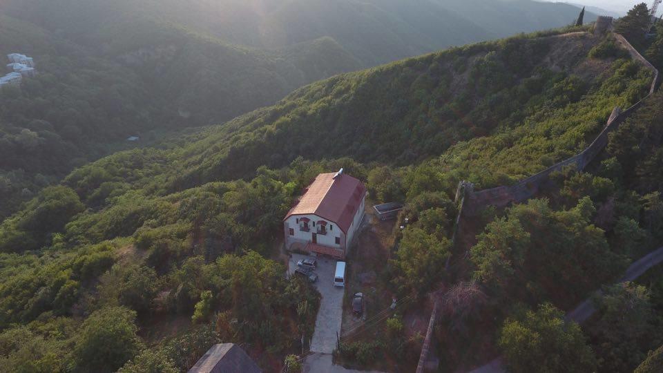 Galavnis Kari Hotel Signagi Buitenkant foto