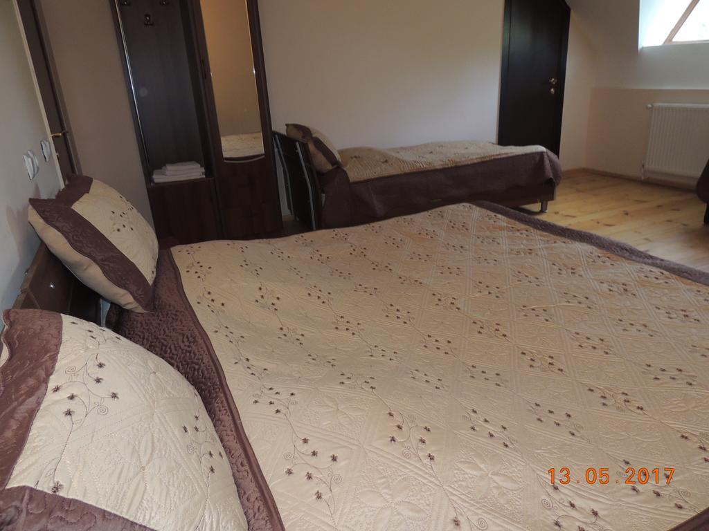 Galavnis Kari Hotel Signagi Buitenkant foto